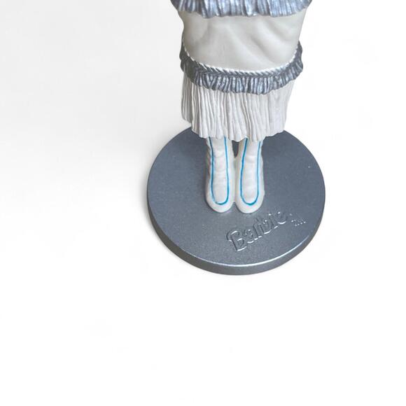 Lot 4: Hallmark Ornaments Mop Top Wendy Barbie Native Am Joe Montana Riding Hood - Picture 7 of 9